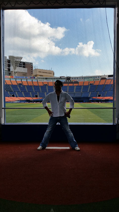 扉開いとった～