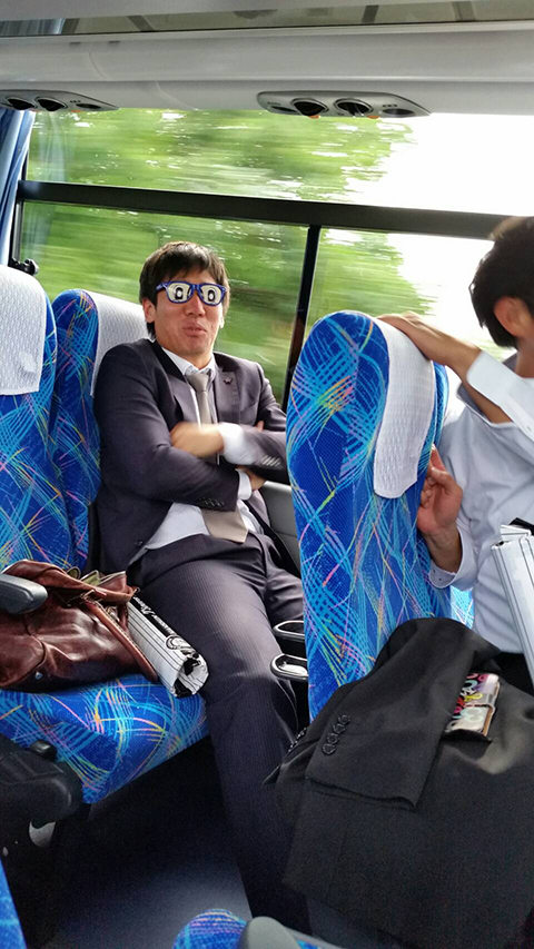 頑張っています。