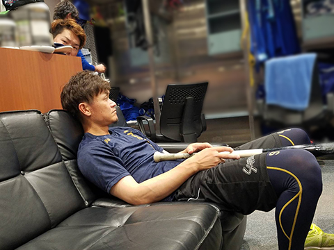 段ボールで一発芸