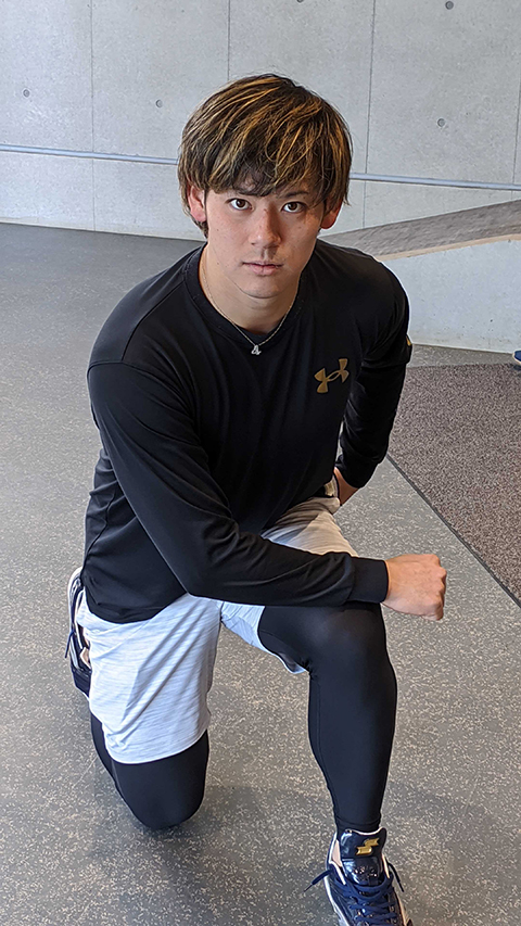 久々の選手披露。