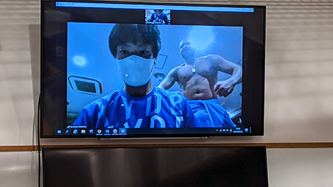 いくつものポーズで存在をアピール