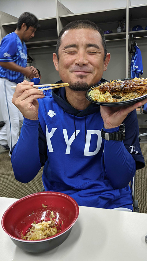 試合前のコーチ室にて