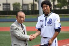 元横浜DeNAベイスターズ 井手正太郎選手 実使用 デサント 硬式木製バット 元横浜DeNAベイスターズ 井手正太郎選手 実使用 デサント 硬式