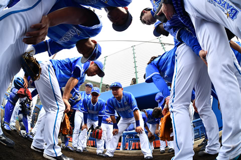 横浜DeNAベイスターズ