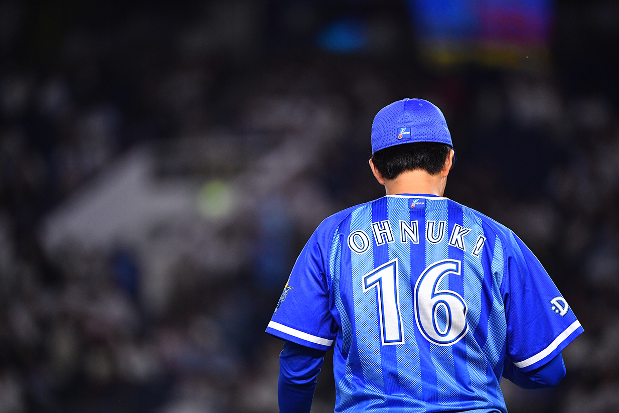 最終値下げ 横浜ベイスターズ　小林太志　ユニフォーム BBM2011 横浜ベイスターズ レギュラーカード No.YB68 小林公太
