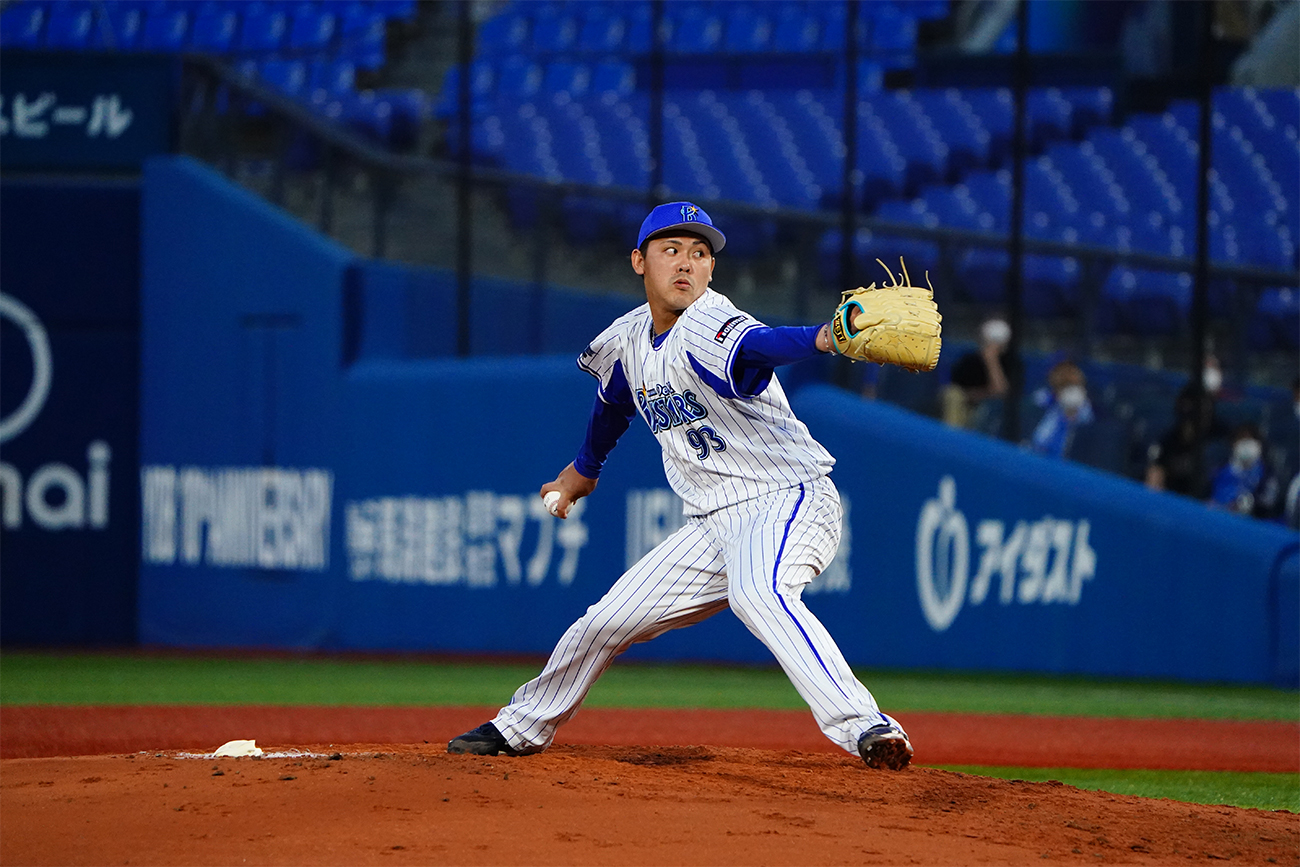 横浜DeNAベースターズ山下幸輝選手のバッティング手袋