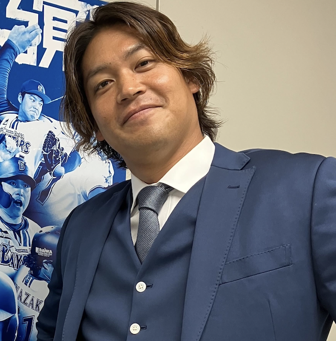 スーツでキメる男たち【佐々木 千隼選手】