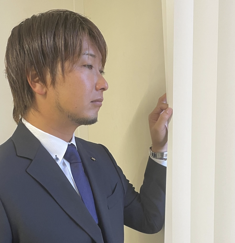 スーツでキメる男たち【三嶋 一輝選手】