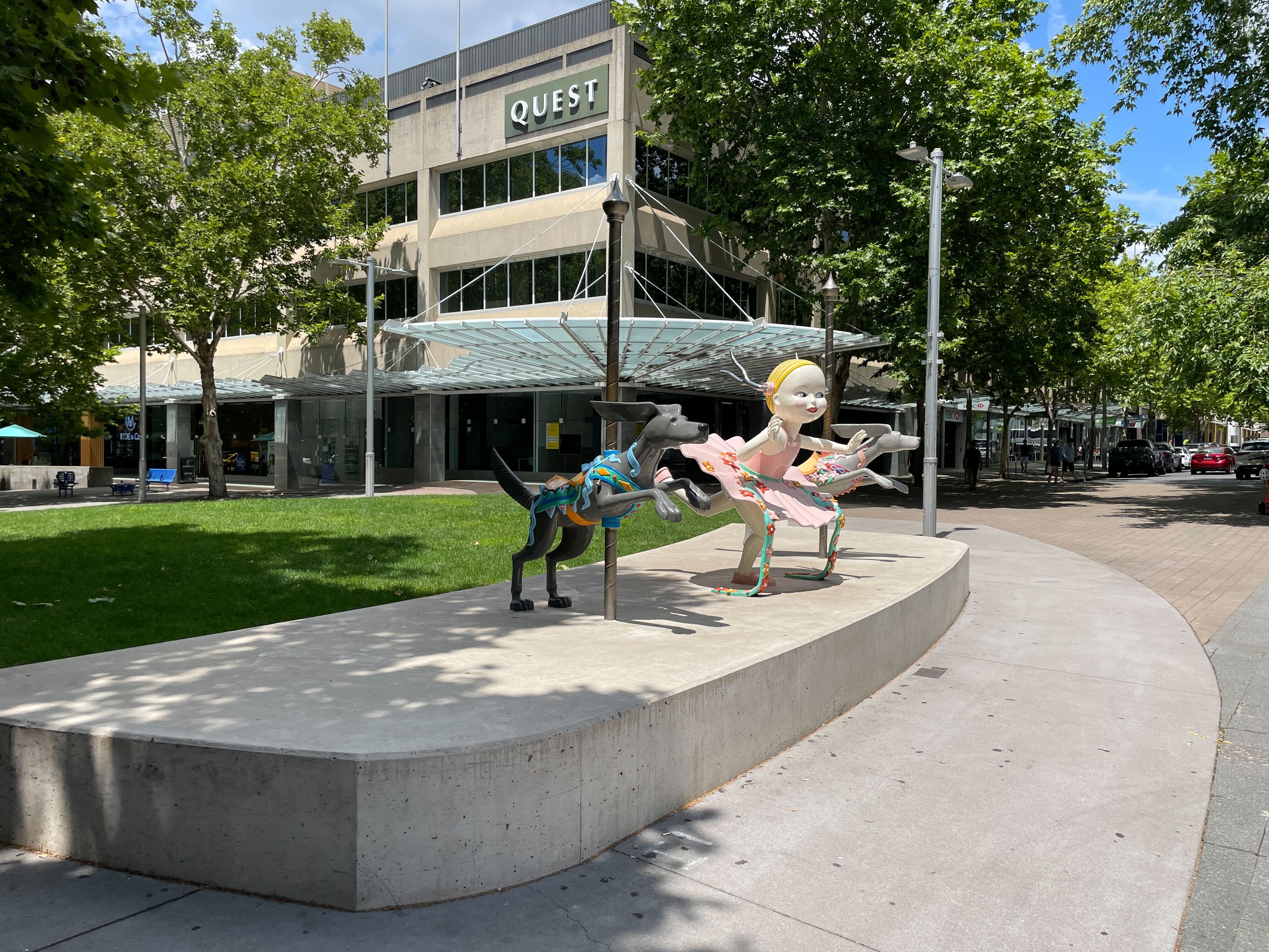 今日は散策したキャンベラの街を紹介！