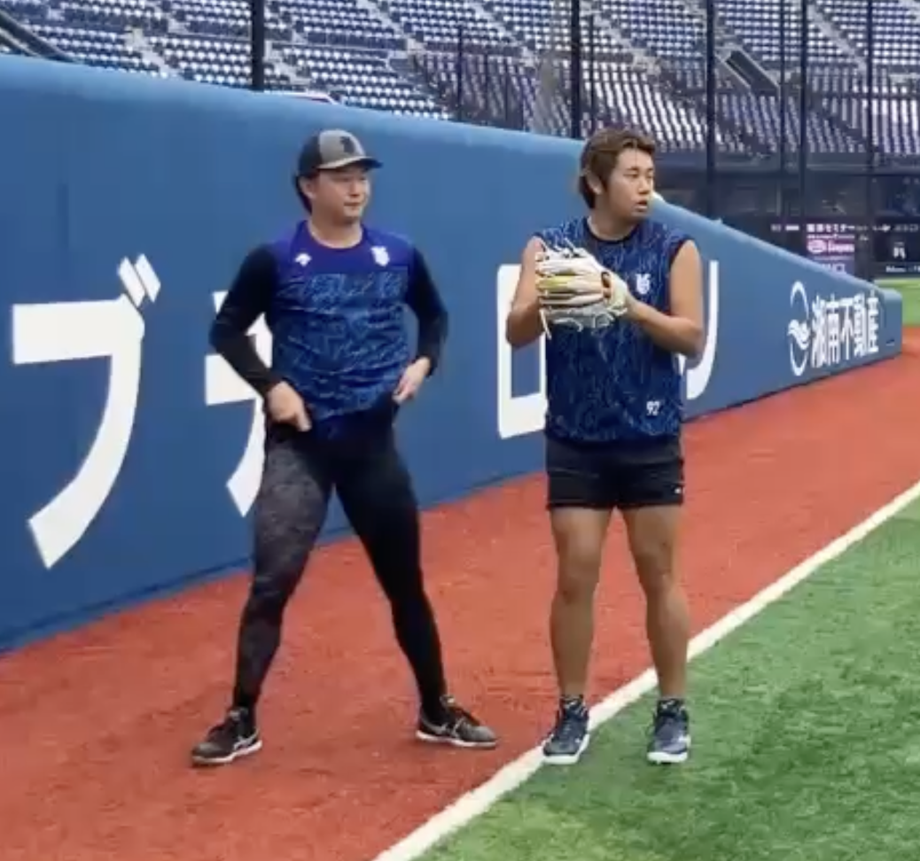 投手陣のキャッチボール