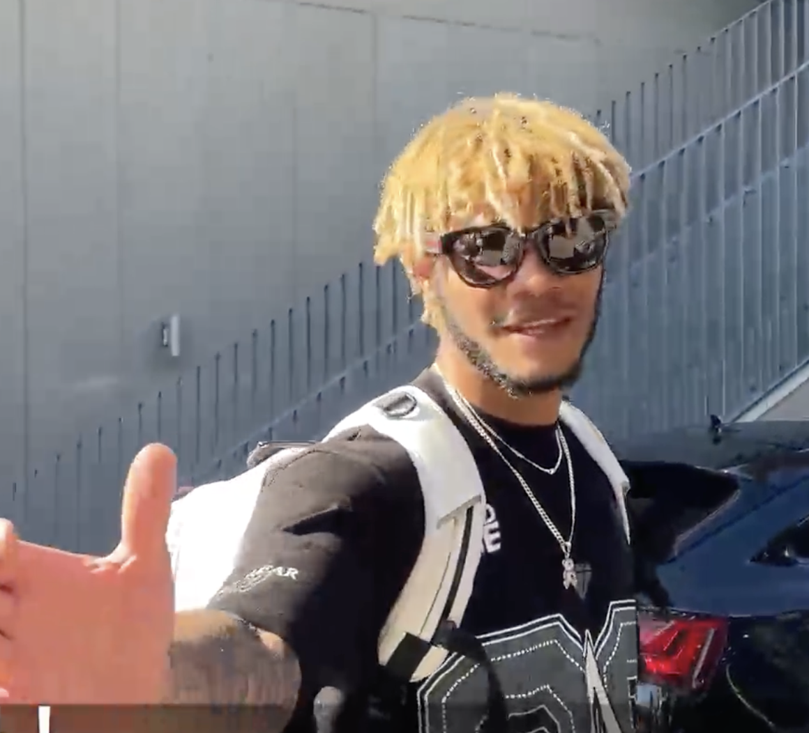 マルちゃん帰国