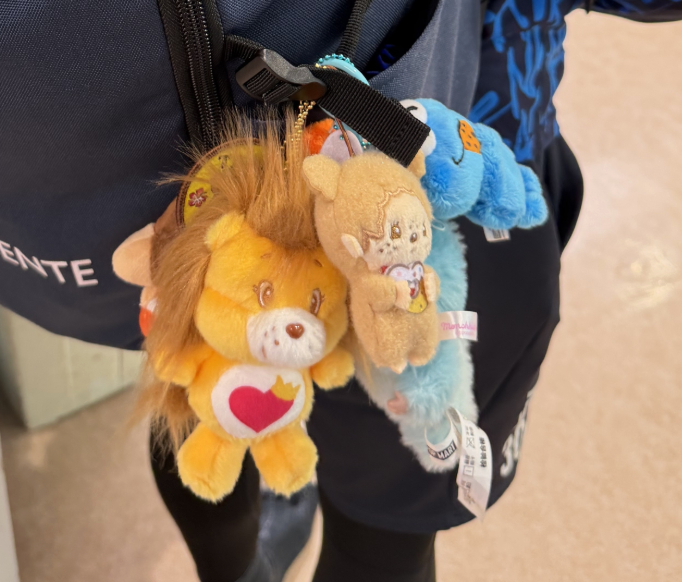 女子高生並みのバッグにじゃらじゃら