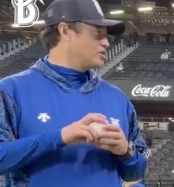 巌コーチナイスボール⚾️