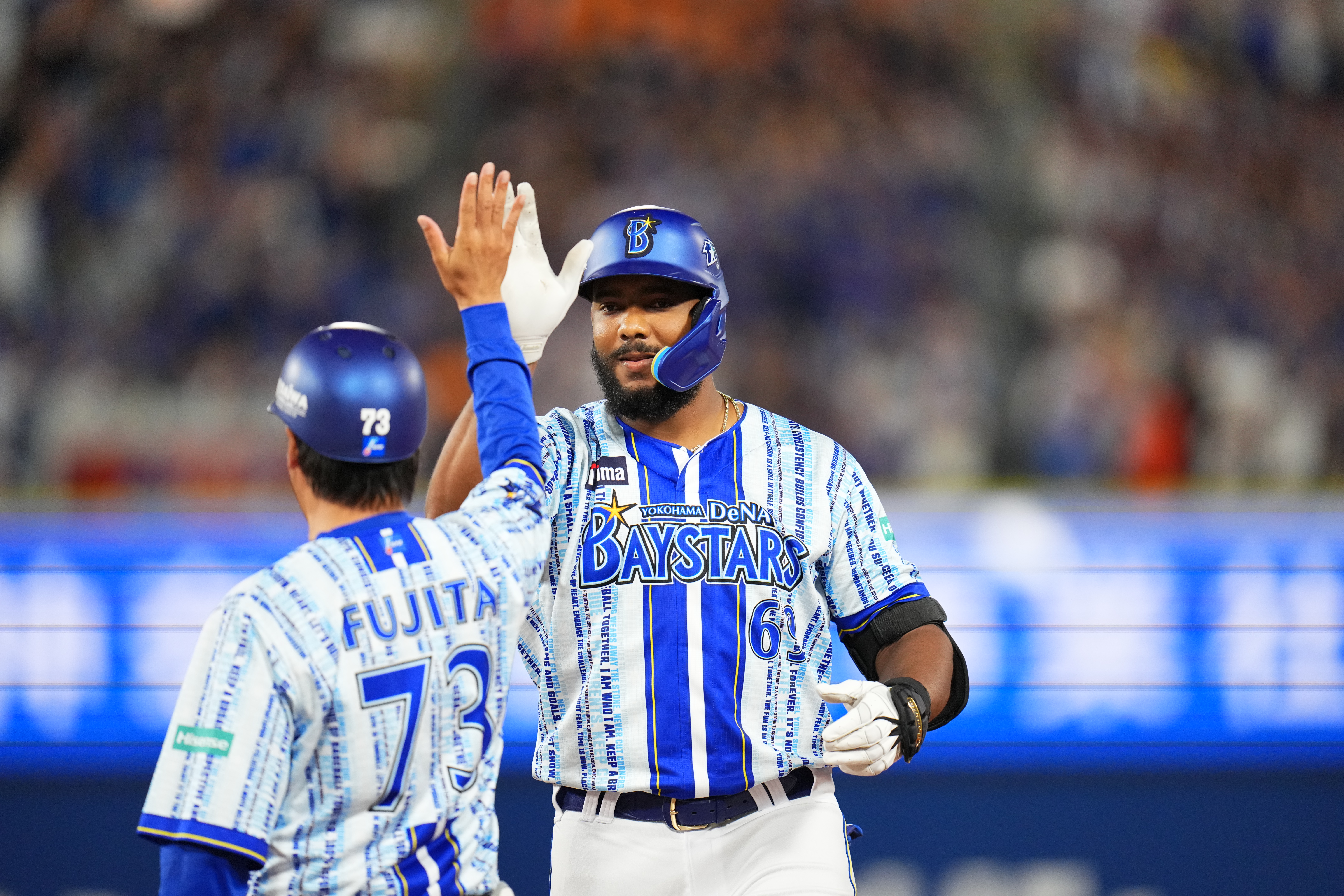 横浜DeNAベイスターズ