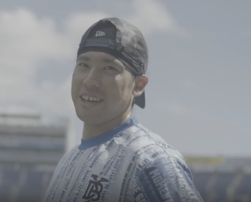 サッカーについて語る尾形。