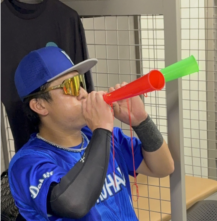 自前のグッズを遠征にも持参ですｗｗｗ