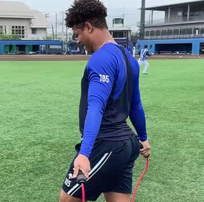 縄跳びランニング