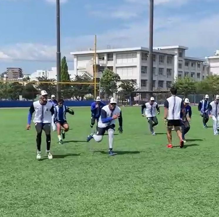 だるまさんが転んだ？